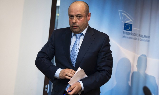 Ukraine planning to buy up to 1.5 bcm of gas from Russia in 2014, up to 1 bcm by April 2015 - Prodan