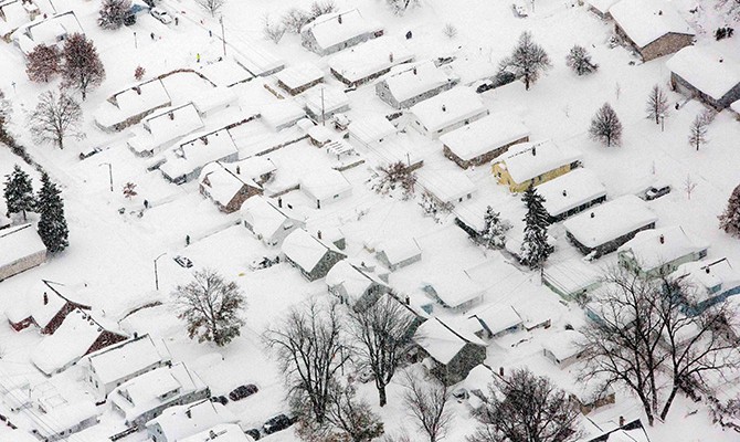 Нью-Йорку после беспрецедентного снегопада грозит наводнение