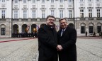 Poland ready to help Ukraine by supplying it with arms, military hardware - President Komorowski