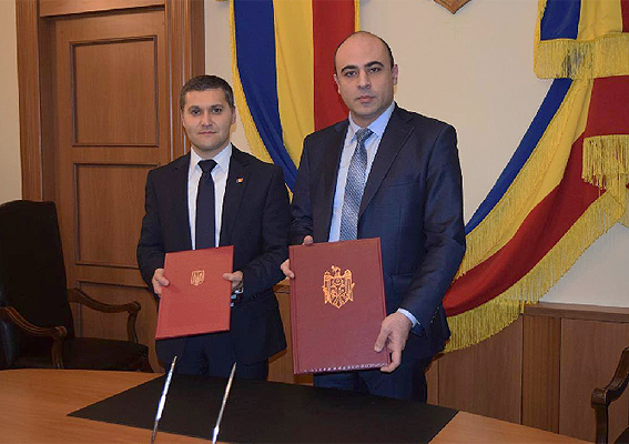 Молдова готова помочь Украине с реформой МВД