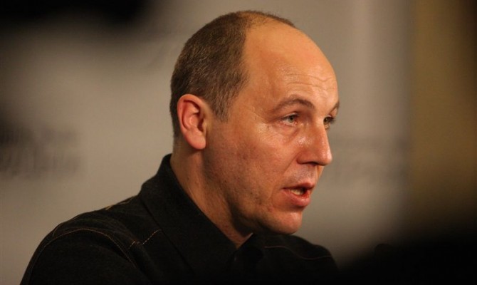 Parubiy attacked by grenade in the center of Kyiv