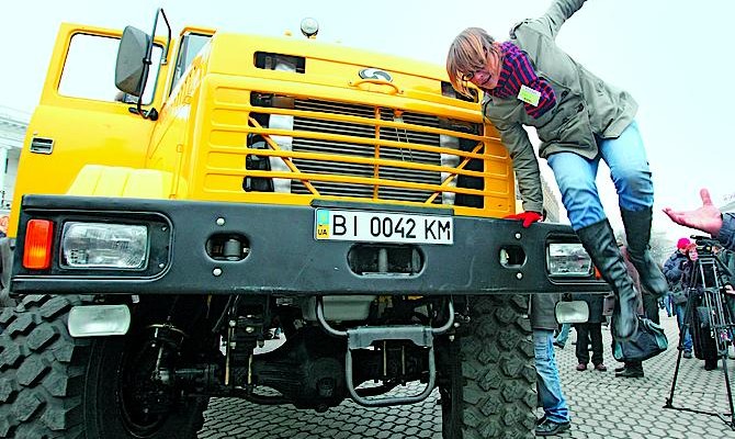 «АвтоКрАЗ» за 2014 год увеличил продажи в полтора раза