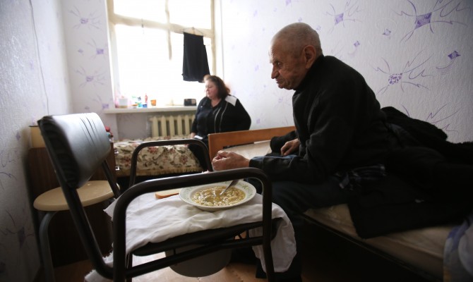 Жизнь с нуля. Как Украина встречает беженцев из зоны АТО