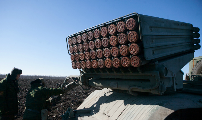 Боевики весной попытаются захватить Мариуполь, - разведка США