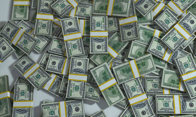 Украина ожидает от МВФ $10 млрд в первом транше