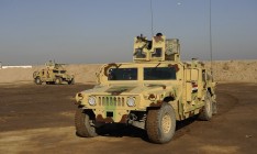 США решили поставлять Украине броневики и беспилотники, — СМИ