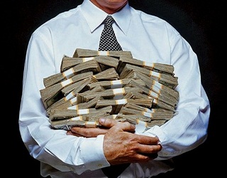 Чиновникам отменят ограничения по оплате труда