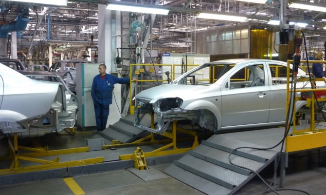 ЗАЗ планирует до конца апреля полностью возобновить выпуск автомобилей