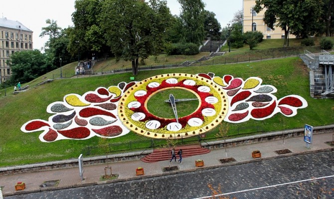 В Киеве восстановят цветочные часы