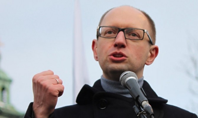 Чиновники запланировали на следующий год стабильный курс и рост экономики