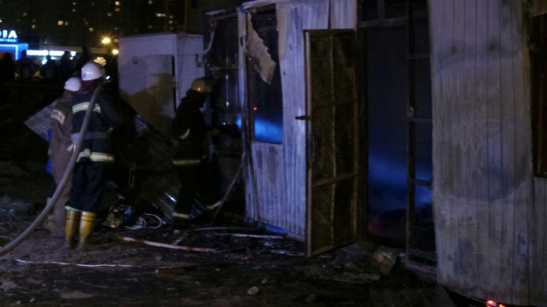 В Киеве возле метро «Осокорки» произошли столкновения