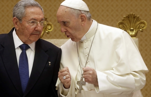 Папа Римский встретился с кубинским лидером