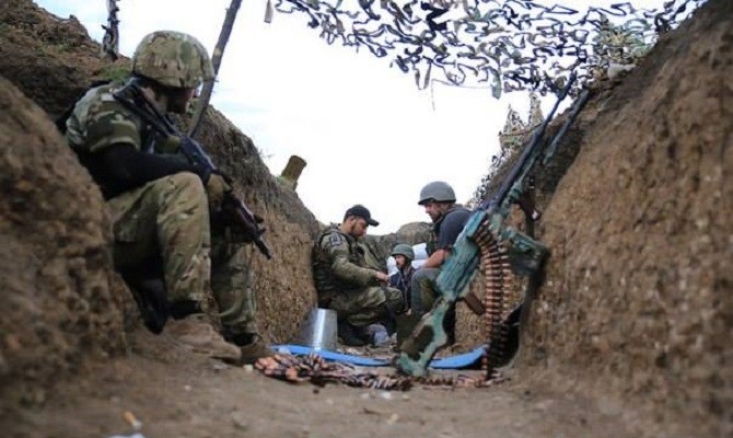 Боевики из зениток обстреливают Широкино, — Азов