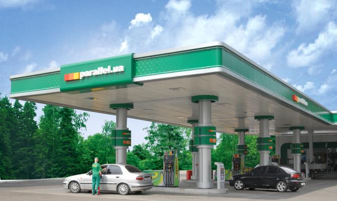 Ахметов закрывает сеть АЗС «Параллель» в зоне АТО