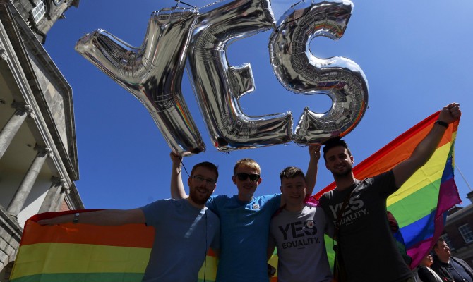 Ирландцы на референдуме поддержали легализацию однополых браков