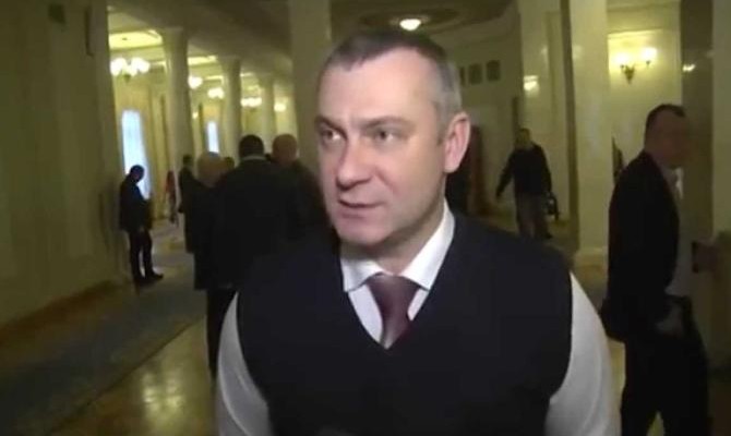 Депутата из «Блока Порошенко» трижды поймали на кнопкодавстве