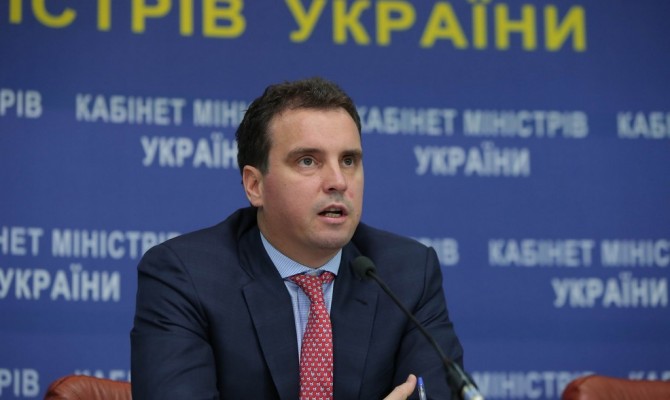 Абромавичус: Новое руководство АМКУ надо утвердить в I полугодии 2015 года