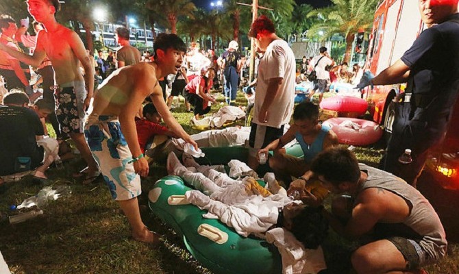 Более 500 человек пострадали из-за взрыва в аквапарке Тайваня