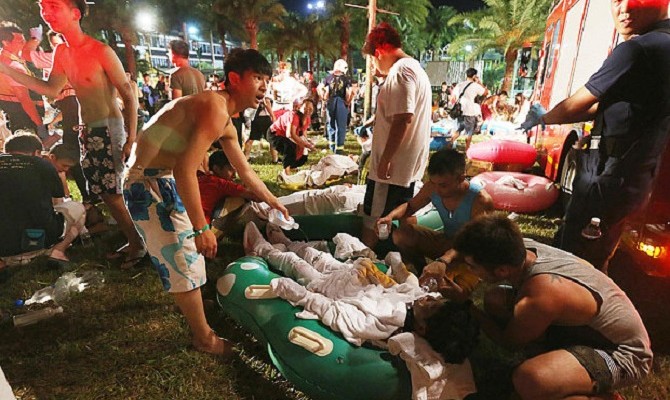 Более 500 человек пострадали из-за взрыва в аквапарке Тайваня