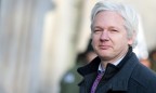 Ассанж попросил у Франции убежища, но та отказала