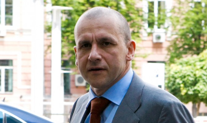 Григоришину помогут купить облэнерго по дешевке