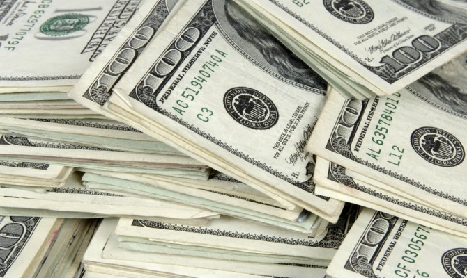 Курс доллара на межбанке вырос