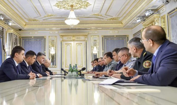 Порошенко назвал причину конфликта в Мукачево