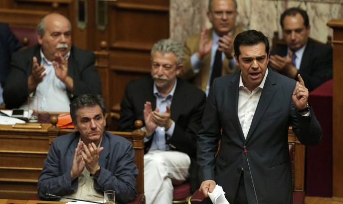 Греция приняла закон для получения помощи кредиторов