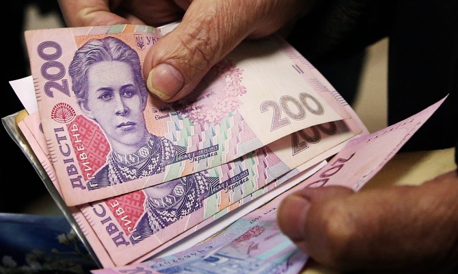 Семьям погибших военных будут платить в полтора раза больше