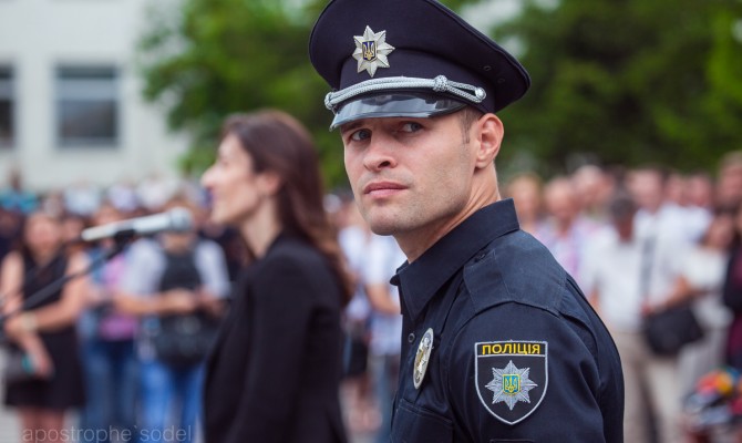 Подготовка одного полицейского в Украине стоит 128 тыс. грн