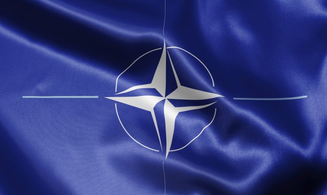 Вступление в НАТО поддерживает все больше украинцев