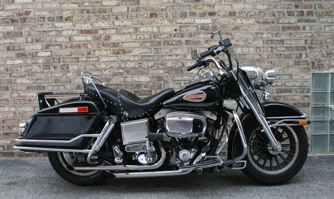 Генпрокуратура завела дело на экс-министра Швайку за получение мотоцикла в качестве взятки