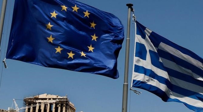 Fitch повысило долгосрочный рейтинг Греции на одну ступень до «ССС»