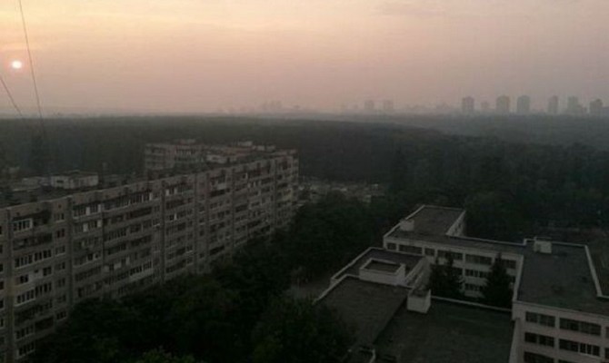 СЭС не зафиксировала загрязнения воздуха в Киеве из-за тления торфяников