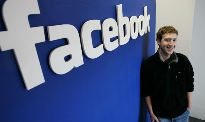 Facebook впервые воспользовались более 1 млрд человек за сутки