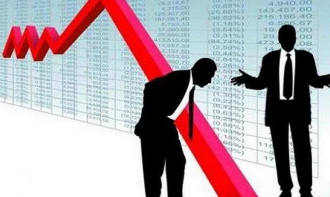 Арбузов посоветовал правительству не расслабляться на дне