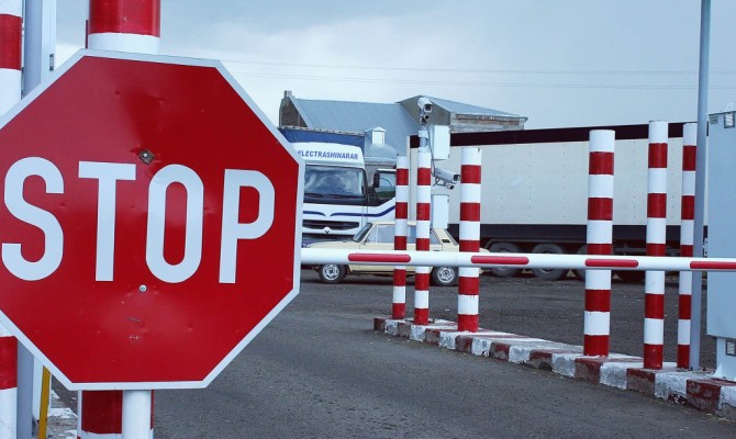 Въезд в Украину запрещен уже для более 1,7 тыс. россиян