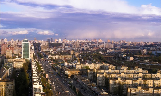 На выходных в Киеве перекроют проспект Победы