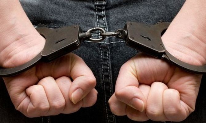 На въезде в Крым задержан экс-депутат Севастополя за госизмену