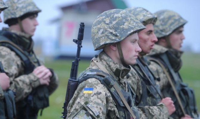 Около 11 тыс. украинцев подлежат призыву на срочную службу в октябре-ноябре