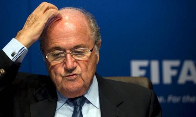 Блаттера отстранили от исполнения обязанностей главы FIFA