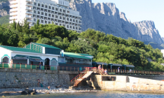 Власти Крыма хотят срочно продать 30 разорившихся санаториев