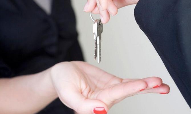 Почти 200 нардепов получили компенсацию за аренду жилья