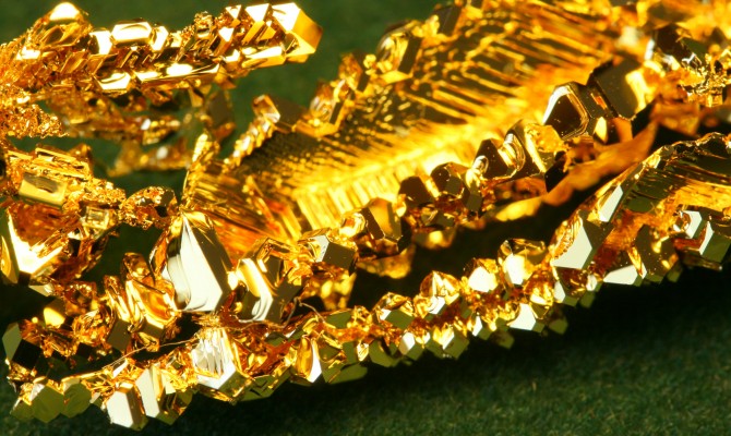 НБУ в сентябре нарастил золотой запас почти на тонну