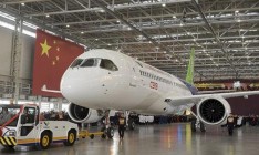 Китайцы построили первый пассажирский лайнер C919