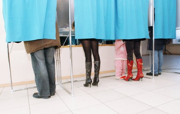 Рада назначила выборы в Мариуполе и Красноармейске на 29 ноября