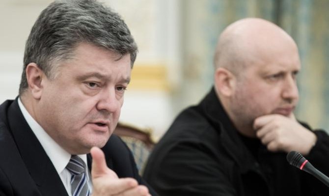 Порошенко: Военные получили приказ открывать огонь на поражение