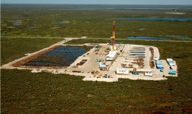 Госгеонедра выставит на аукцион три нефтегазовые площади