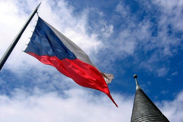 Чехия призывает закрыть границы Шенгенской зоны