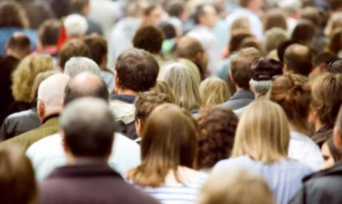 Население Украины продолжает сокращаться